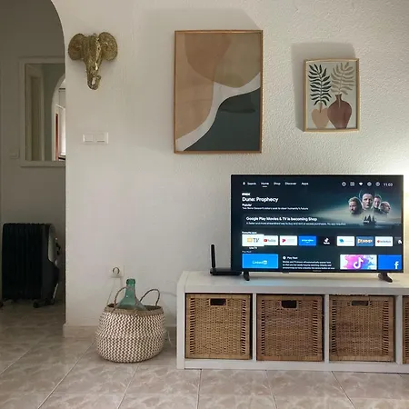 Urbanizacion El Patio Bloque 2 Apartment *